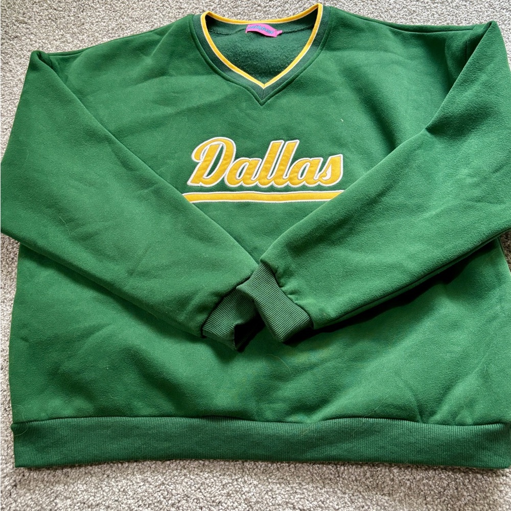 Green Dallas V-Neck Crewneck